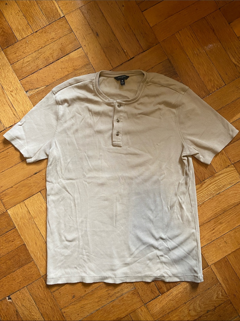 Banana Republic Beige Short Sleeve Henley